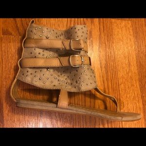 Colin Stuart suede gladiator flat sandals 6.5.